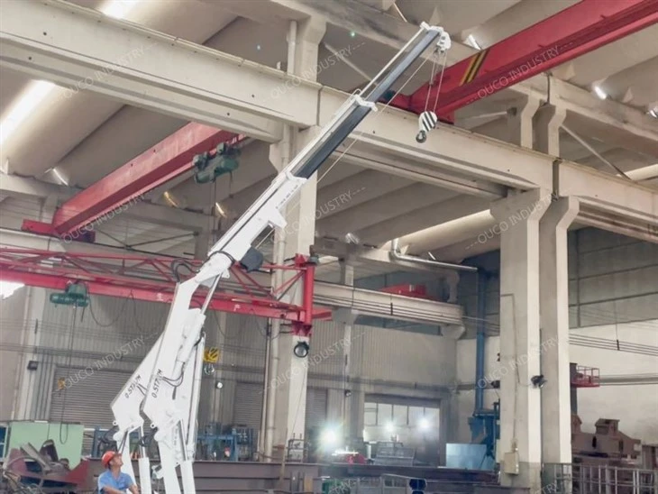 0.5T7.7M Marine Foldable And Telescopic Small Crane